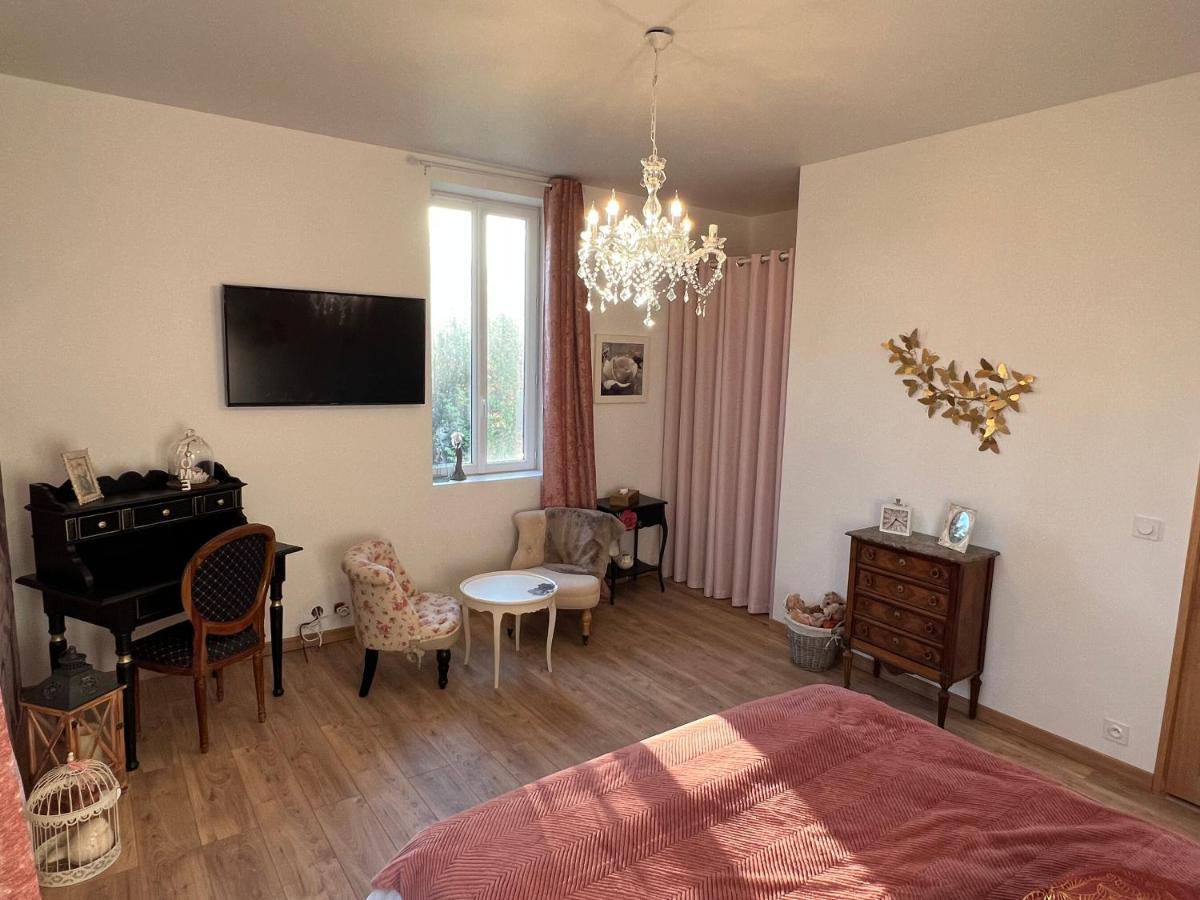 Chateau Segot Neuilly-le-Réal Eksteriør billede