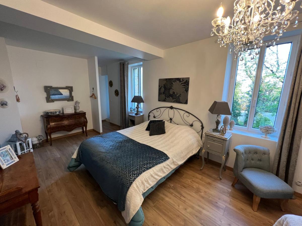 Chateau Segot Neuilly-le-Réal Eksteriør billede