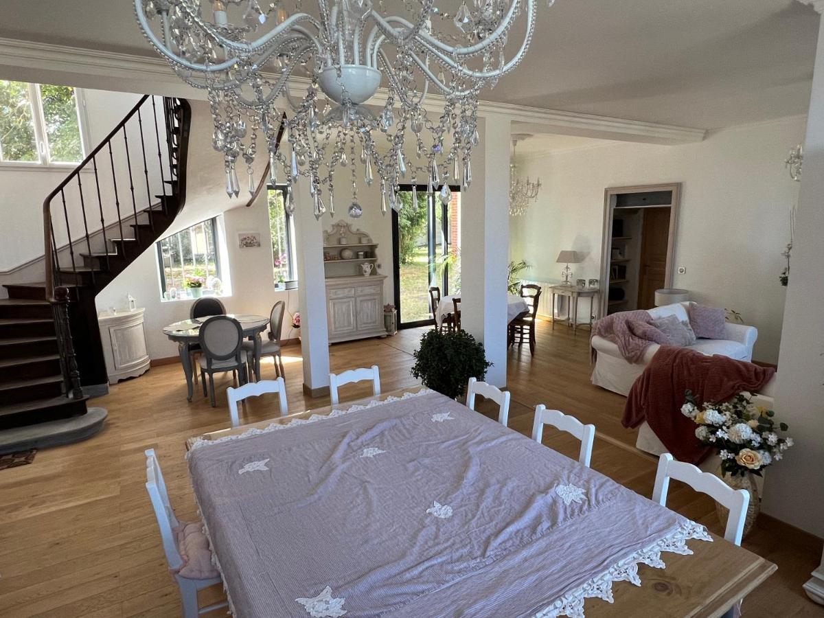 Chateau Segot Neuilly-le-Réal Eksteriør billede