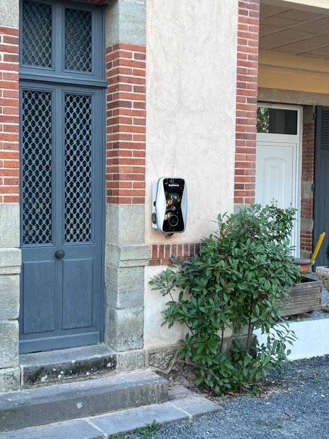 Chateau Segot Neuilly-le-Réal Eksteriør billede